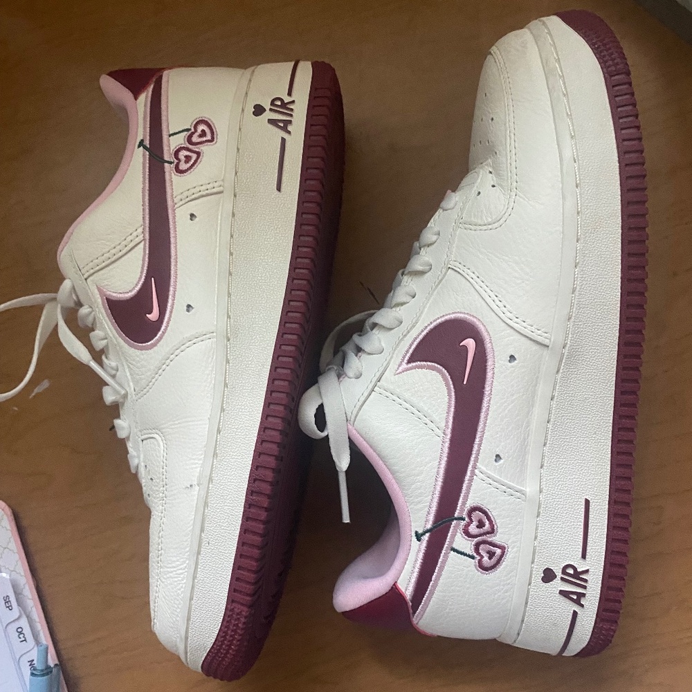 Nike Womens Air Force 1 Low Valentines Day 2023 Edition